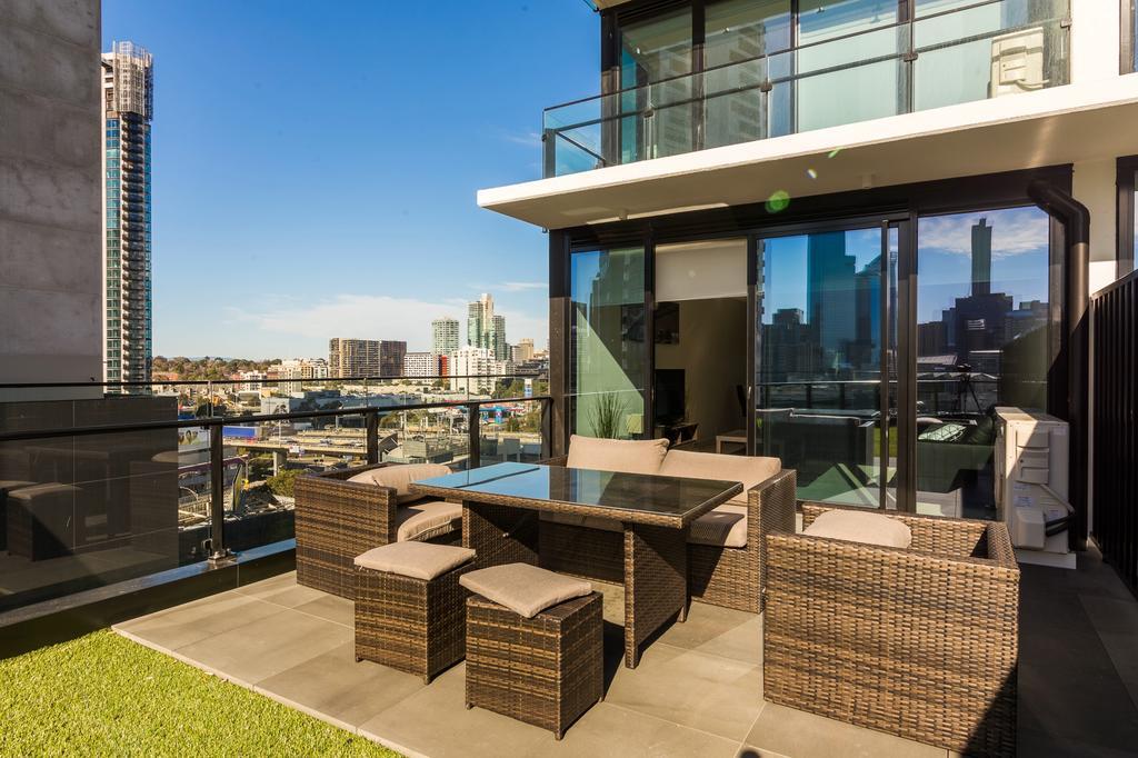 Mj Shortstay Apartments - Platinum Tower Melbourne Buitenkant foto